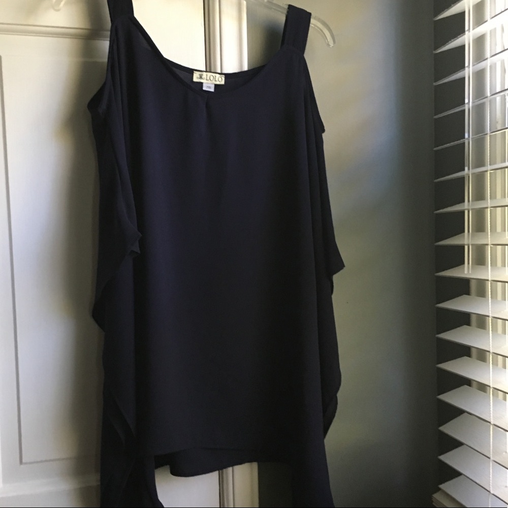 LOLO Cold Shoulder Top